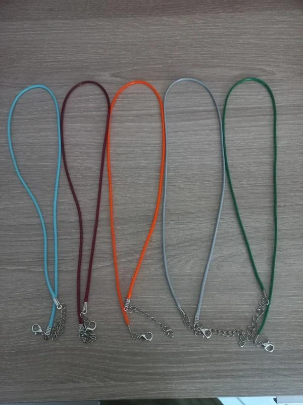 Lot De 5 Colliers Réglables "Multicolores"